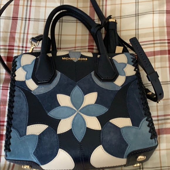 Michael Kors - Picture 1 of 1